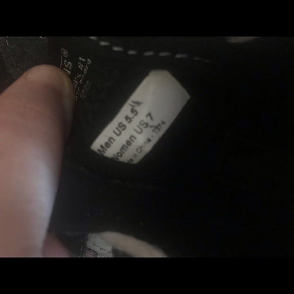 Vans - Picture 2 of 2